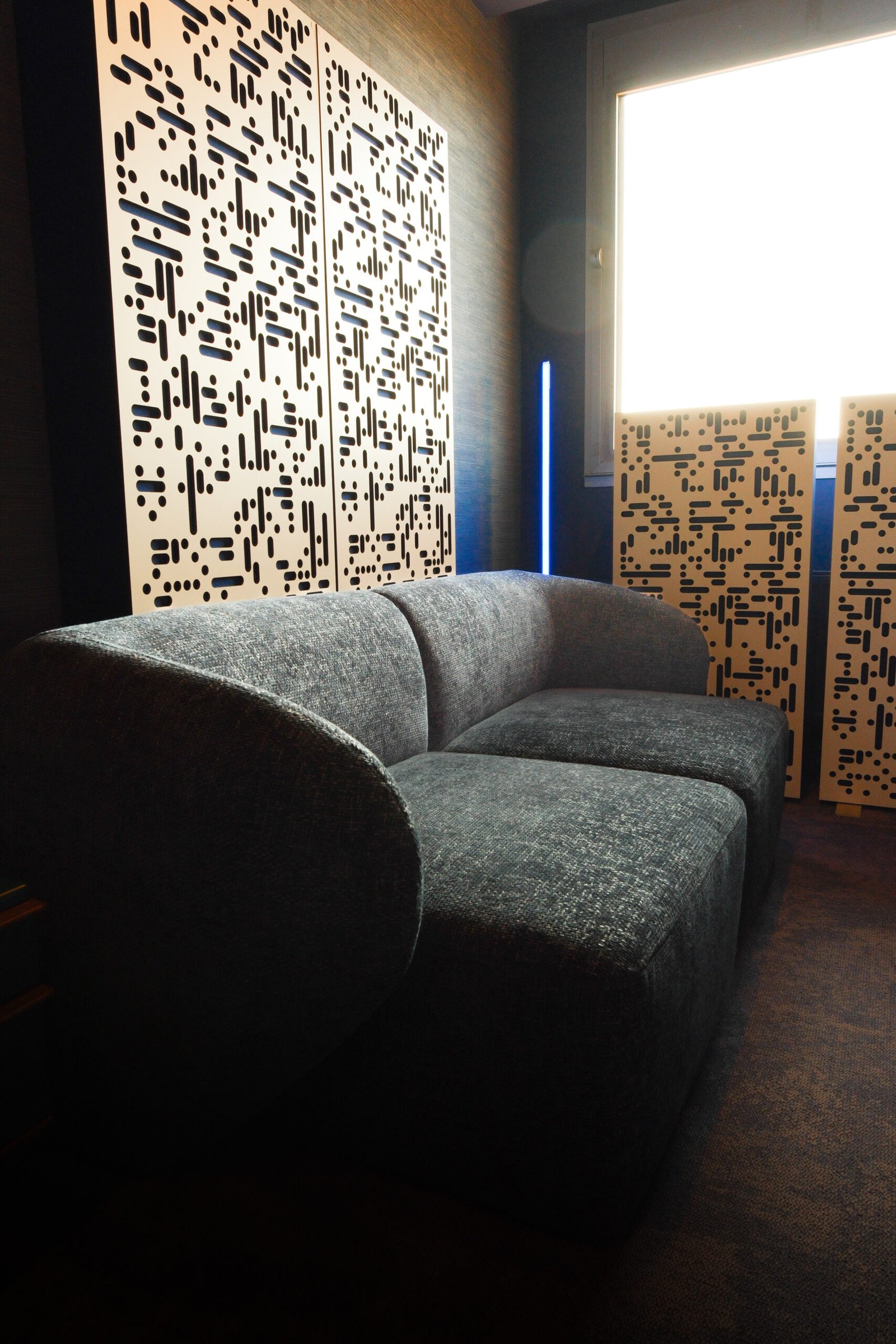 Canapé du studio Tazar